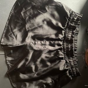 Stain shorts and back tie set